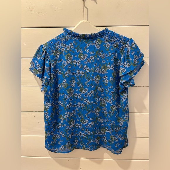 Blue Floral Ruffle Sleeve Top - CeCe - Size S💙 - Picture 7 of 7